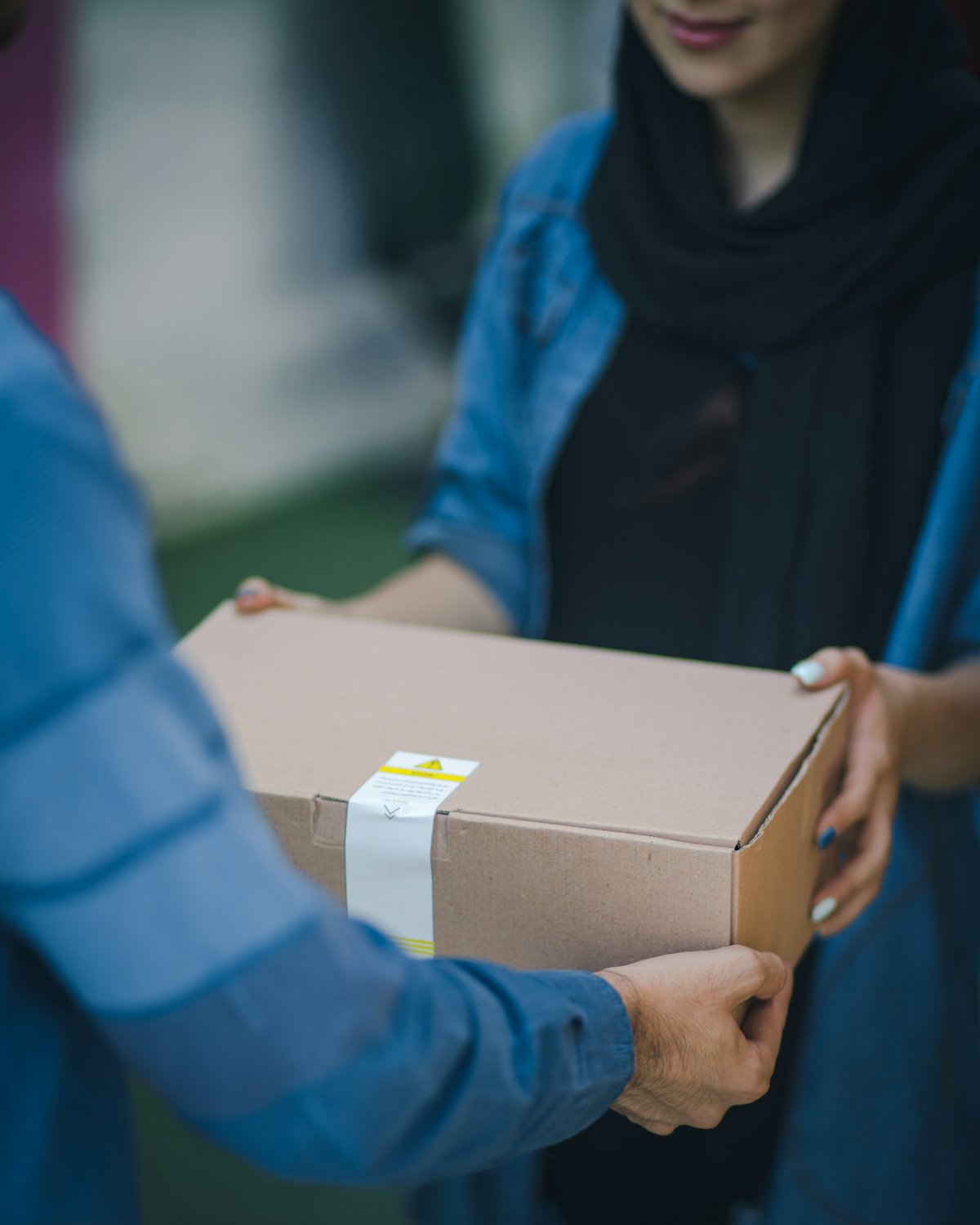 Parcel and freight delivery